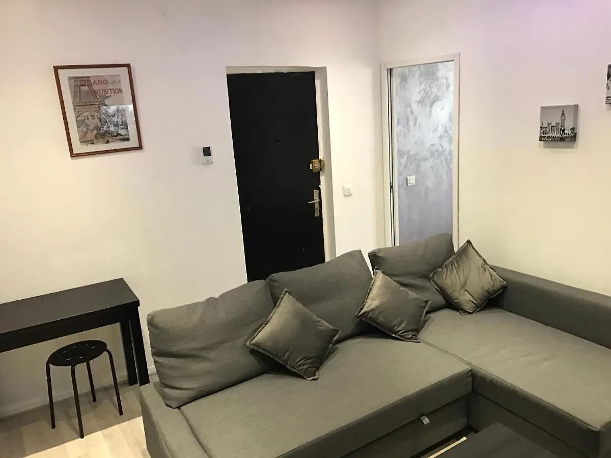 Apartamento Gheddachi Gentilly 0*,  Francia
