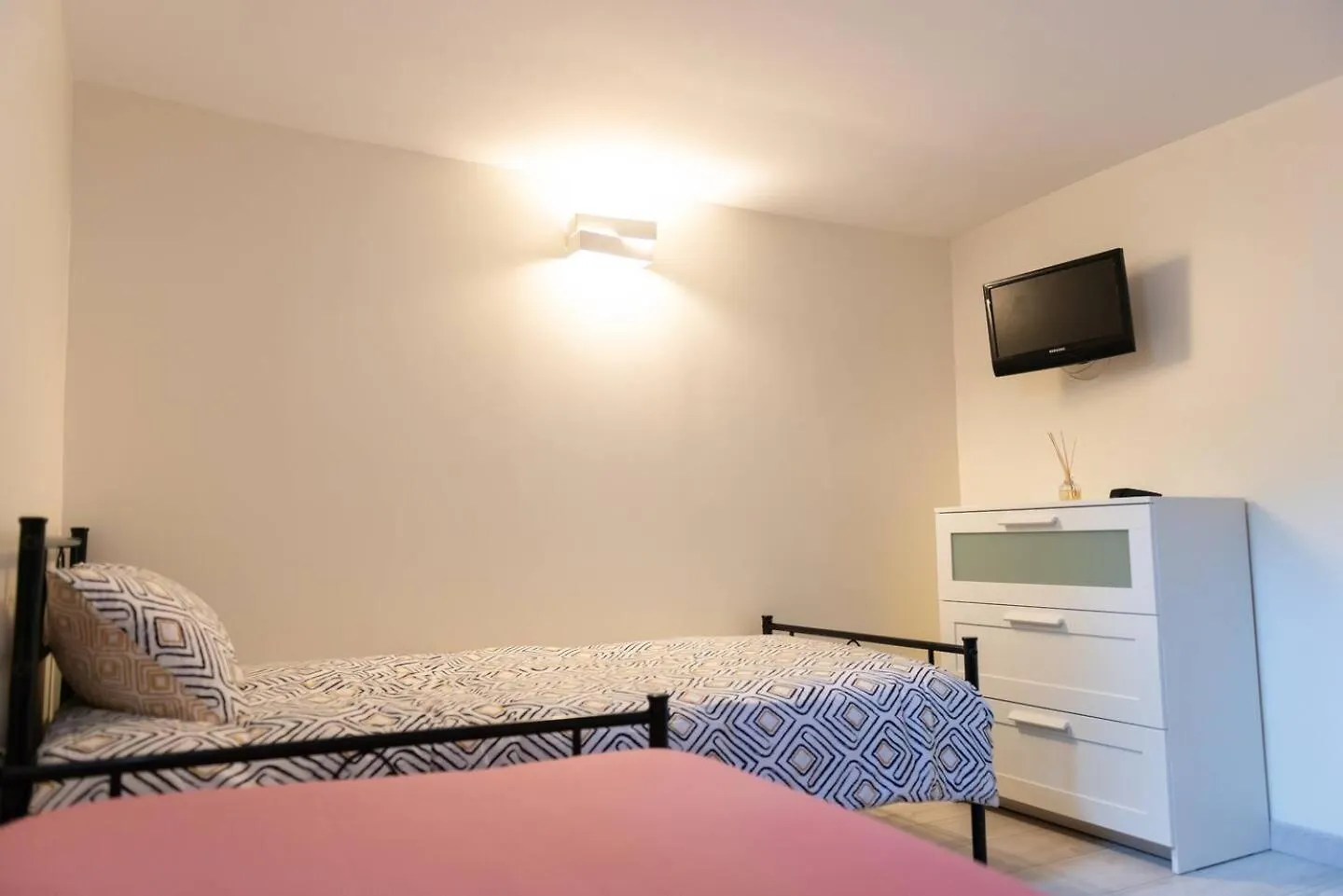 Apartamento Gheddachi Gentilly 0*,  Francia