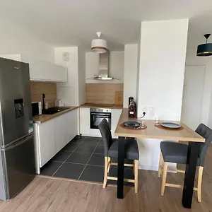 Superbe T2 Proche De La Gare Rer Tgv Massy Palaiseau Apartamento