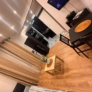 F2 Moderne Proche Paris Apartamento
